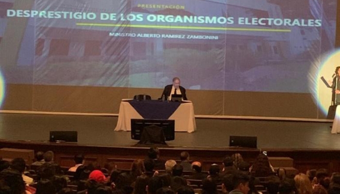 Vicepresidente del TSJE representa a Paraguay ante Congreso Internacional